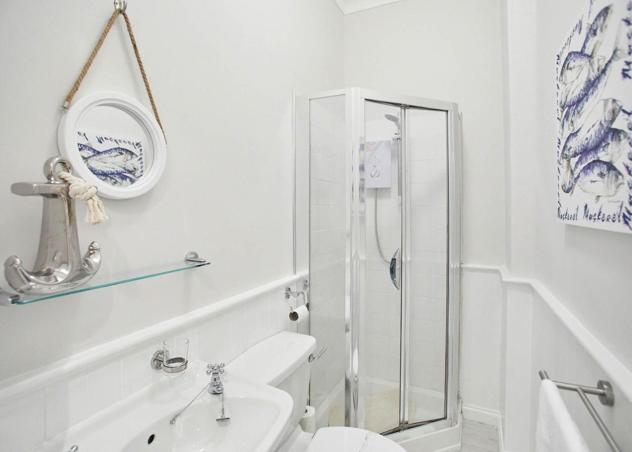 Host & Stay - The First Port Of Call วิทบี ภายนอก รูปภาพ